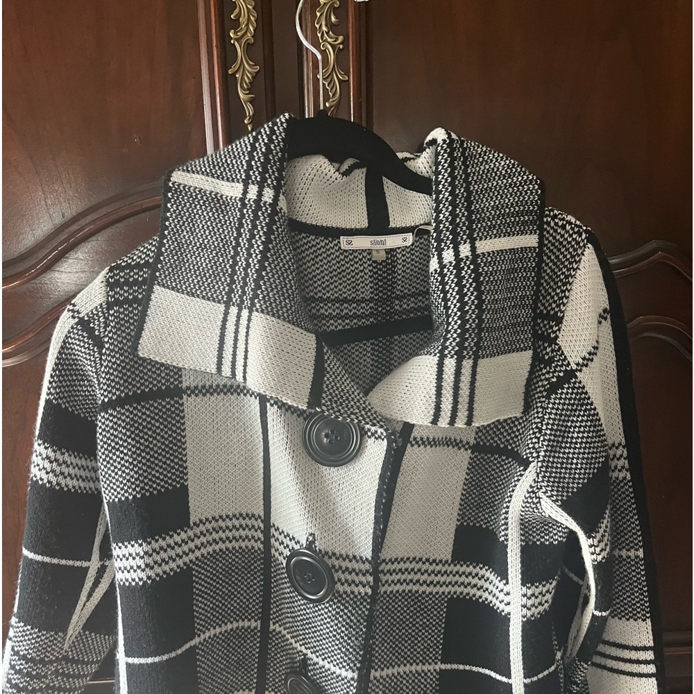 Sweater/Jacket - image 1